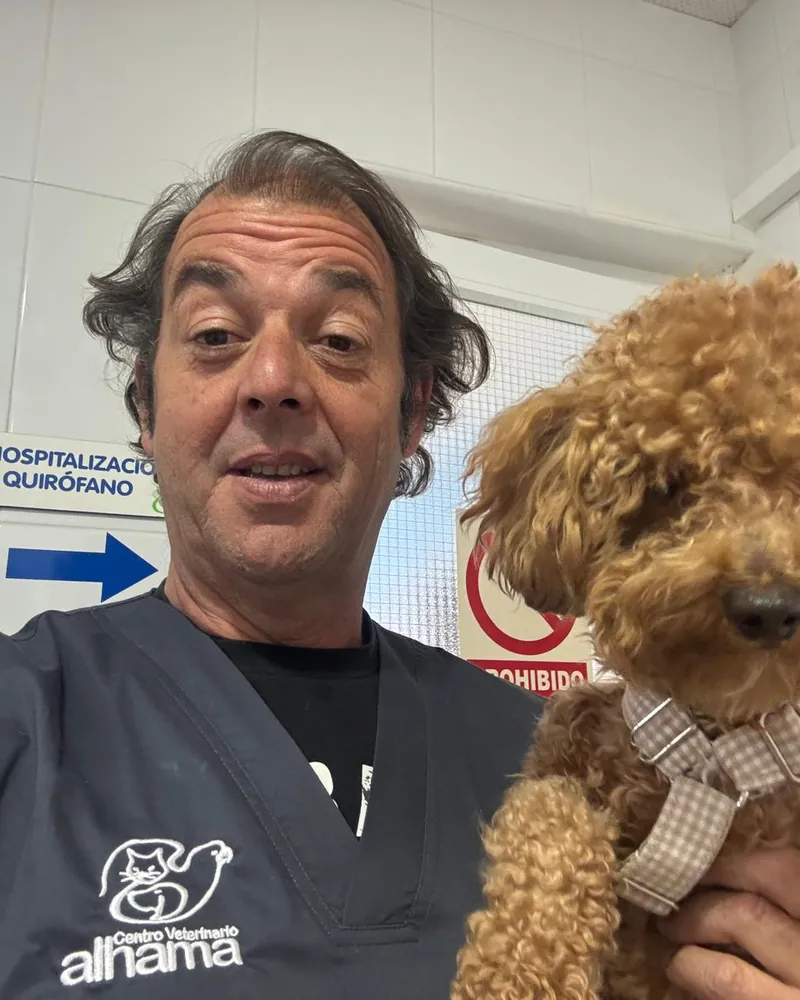 Ángel Roa Aljama, Veterinario del Centro Veterinario Alhama